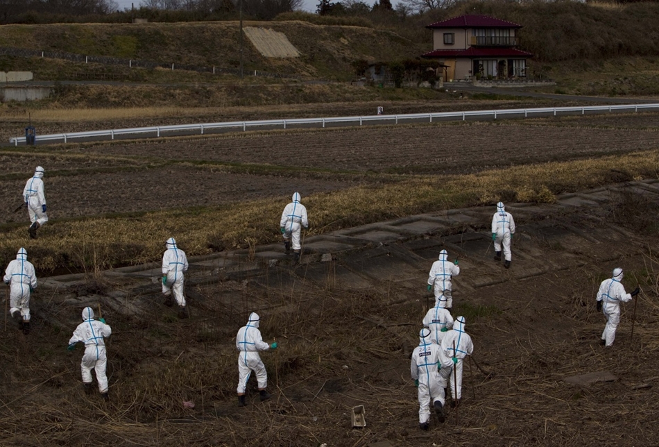 Japánban a  fukushimai Dai-ichi nukleáris reaktor 20 kilométeres körzetét le kellett zárni a földrengéseket és szökőárt követő radióaktiv sugárzás következtében.