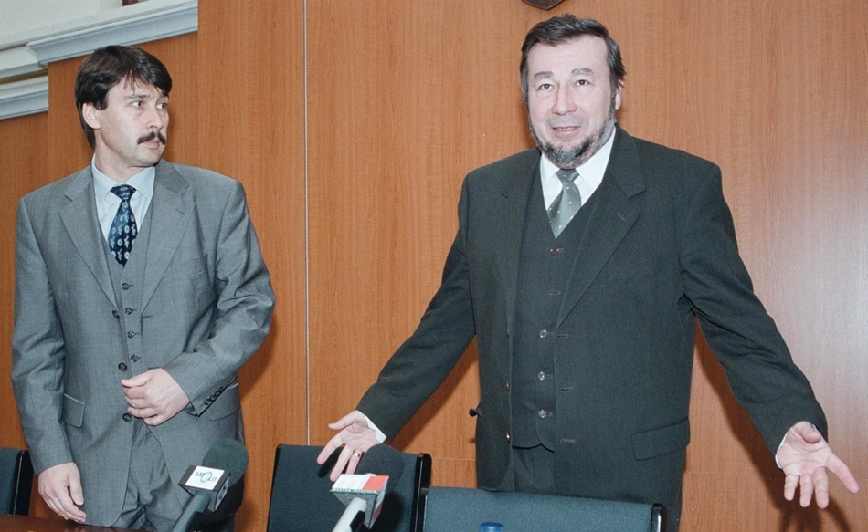 2001. március 28. - Sajtótájékoztatón Kovács Árpád ÁSZ-elnökkel, aki beszámol az állami számvevőszék éves tevékenységéről